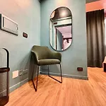 Affittacamere Appartamenti ModeRna - Charme&Relax in centro 3*