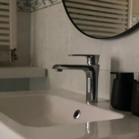 Moderna - Charme & Relax In Centro 3* Modena