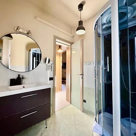 Moderna - Charme & Relax In Centro 招待所